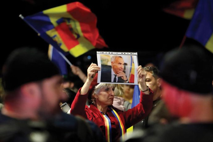Archivo - Protestas tras las elecciones rumanas de noviembre de 2024, anuladas por los tribunales tras la victoria de Calin Georgescu