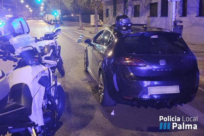 Policía Local detiene a un joven por conducción temeraria e intentar arrollar a los policías en Palma