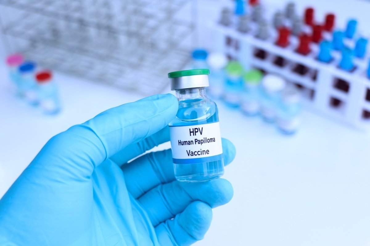 Salud trata de  repescar  a los casi 6.000 jóvenes cántabros no vacunados contra el Virus del Papiloma Humano