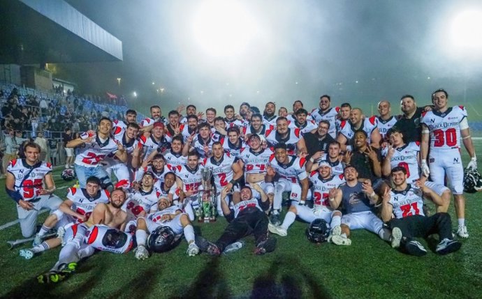 LG OLED Black Demons, tricampeones de la Liga Nacional de Fútbol Americano