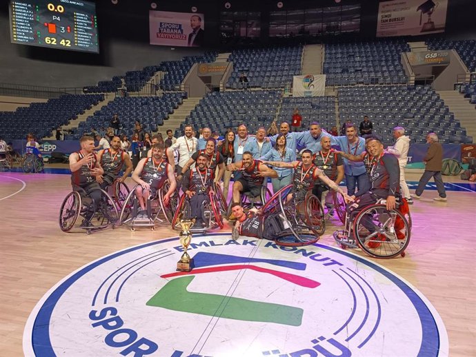 El BSR Amiab Albacete hace historia con su cuarta Champions Cup seguida