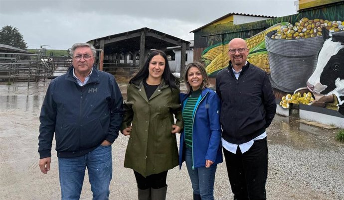 As deputadas do Grupo Popular Noelia Pérez e Cristina Campero.