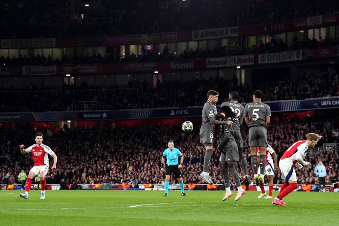 Un instante del Arsenal-Real Madrid de ida de cuartos de 'Champions' en el Emirates Stadium