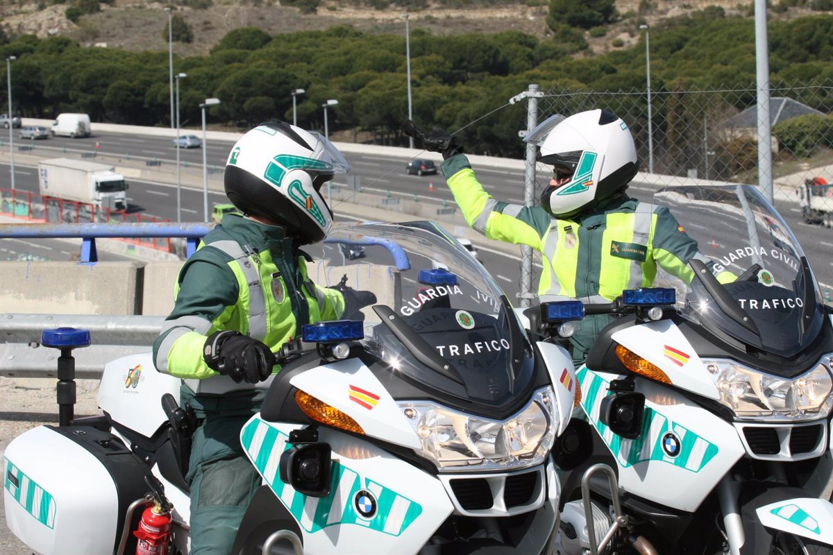 Una mujer y un menor resultan heridos en un accidente de tráfico en la Autovía Minera en Langreo