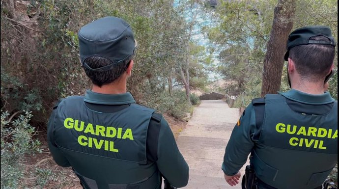Agentes de la Guardia Civil de Santanyí.