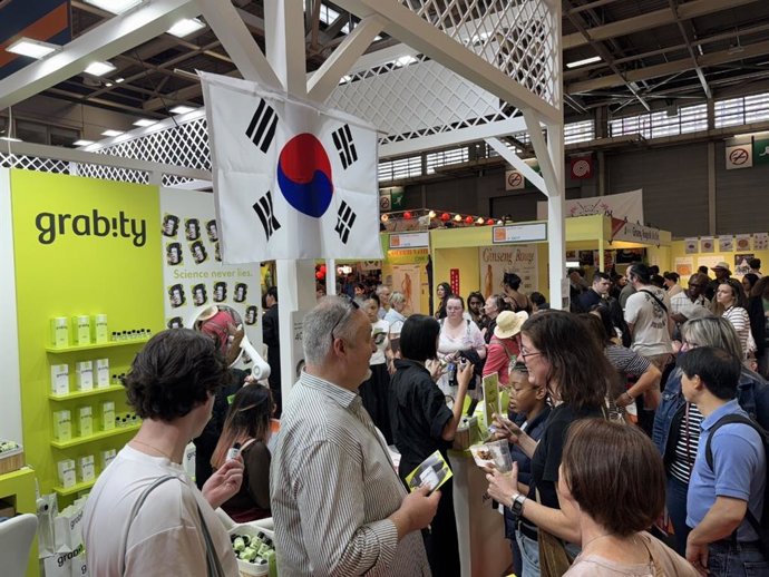‘Grabity,’ A K-Beauty Hair Loss Brand At The FOIRE DE PARIS 2025 In France.