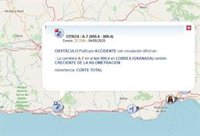 Cortada la A-7 a la altura de Motril (Granada) por el vuelco e incendio de un camión con su conductor herido