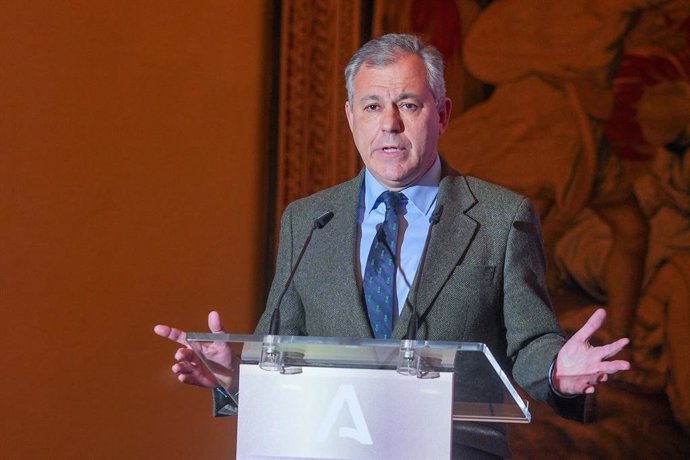 Archivo - El alcalde de Sevilla, José Luis Sanz interviene en la apertura del acto de entrega el premios, a 13 de marzo de 2024, en Sevilla, Andalucía (España). El presidente de la Junta de Andalucía, Juanma Moreno asiste al acto de entrega de los Premios