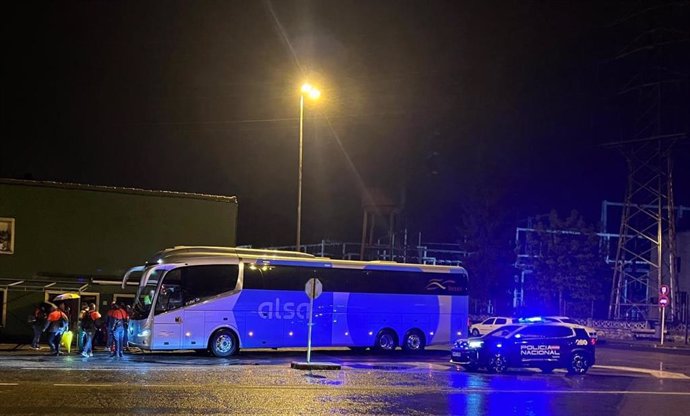 Más de 100 trabajadores de Bridgestone Puente San Miguel van a la protesta de Madrid en la 9ª jornada de paro