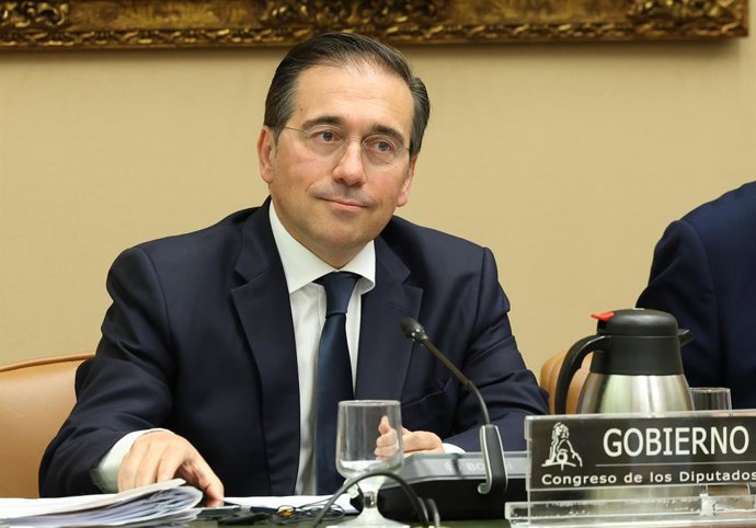 O Ministro das Relações Exteriores, União Europeia e Cooperação, José Manuel Albares, comparece perante a Comissão de Relações Exteriores, no Congresso dos Deputados, em 5 de maio de 2025, em Madri (Espanha). Albares compareceu a seu próprio pedido para