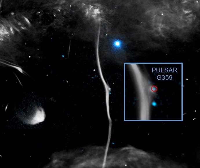 Un ‘hueso’ galáctico ha sido fracturado por un púlsar en movimiento según datos de Chandra y radiotelescopios.