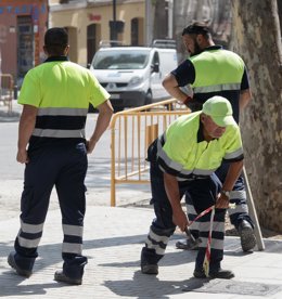 Archivo - Imágenes de recurso de trabajadores en verano