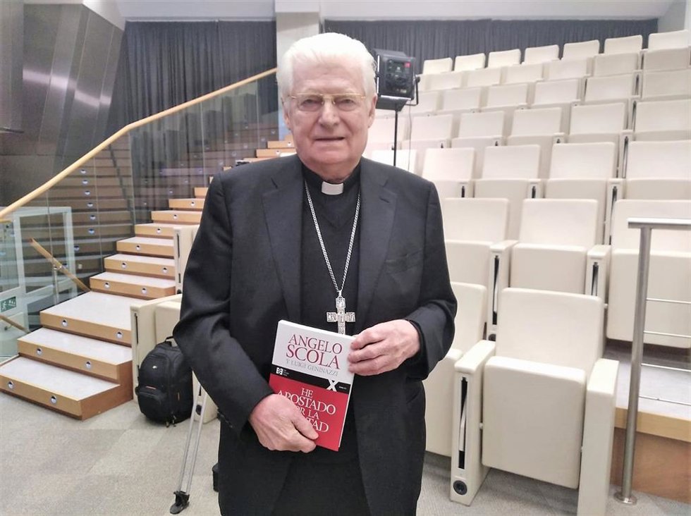 Archivo - Arzobispo emérito de Milán, el cardenal Angelo Scola