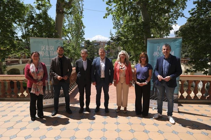 Eva Miñaro, Claudio Carmona, Humberto López, Lourdes Borrell, Maribel Aguilera y Àlex Medrano.