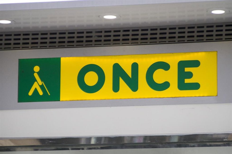 Archivo - ONCE, QUIOSCO, CUPÓN