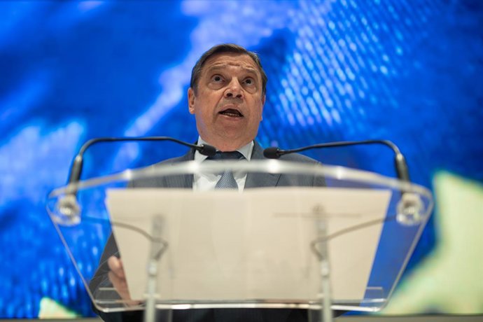El ministro de Agricultura, Pesca y Alimentación, Luis Planas, 