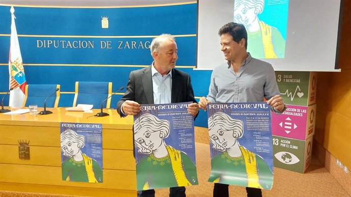 El diputado de la DPZ Miguel Sanz y el alcalde de María de Huerva, Joaquín Calleja.