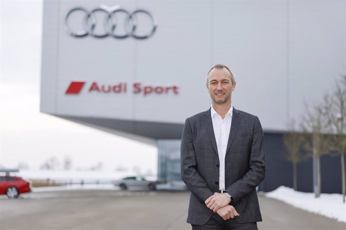 Archivo - Adam Baker en una foto de archivo en una sede de Audi