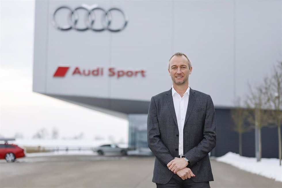 Archivo - Adam Baker en una foto de archivo en una sede de Audi