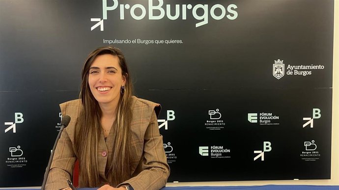 Andra Ballesteros durante la rueda de prensa.