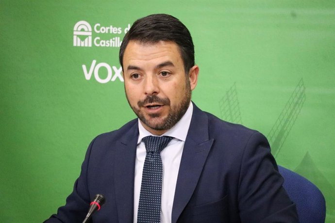 El portavoz de Vox en las Cortes de C-LM, Iván Sánchez.