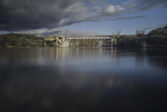Archivo - Vista del embalse de Valmayor, a 12 de marzo de 2025, en Valdemorillo, Madrid (España). 