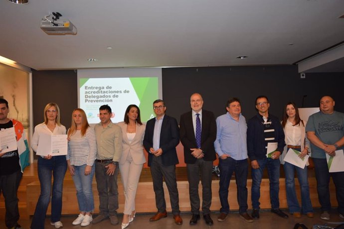 La Junta y los sindicatos CCOO y UGT han dado la bienvenida en el Parque de las Ciencias a los nuevos delegados de prevención de riesgos laborales