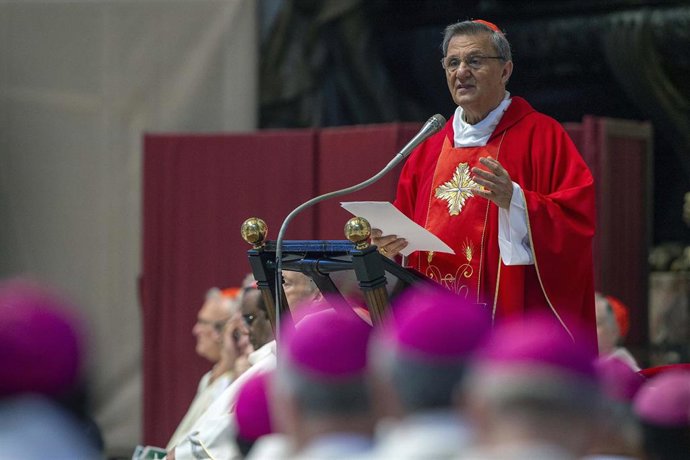 Archivo - El cardenal Mario Grech en 2024 durante el Sínodo de los Obispos