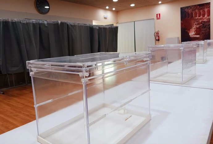 Urnas da eleição presidencial romena.