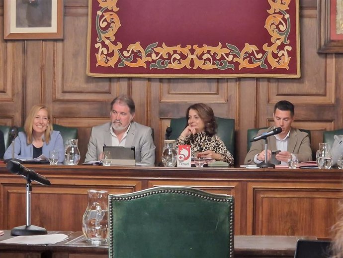 El Ayuntamiento de Teruel ha celebrado sesión plenaria.