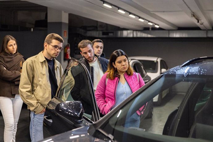 Una exposició de cotxes a Casa Seat