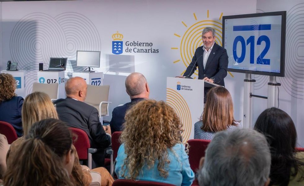 Fernando Clavijo en el acto de conmemoración del servicio 012