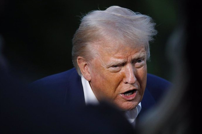 04 May 2025, US, Washington, D.C: US President Donald Trump speaks to the media at the White House. Photo: Mark Alfred/ZUMA Press Wire/dpa