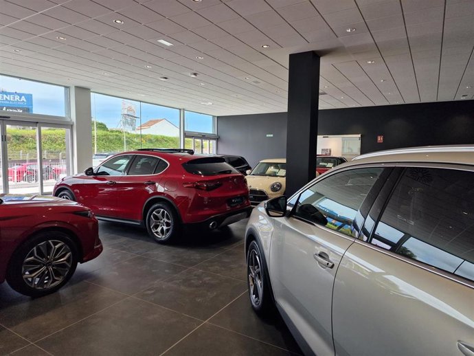 Archivo - Las ventas de coches en España crecen un 7,08% en abril, hasta las 98.522 unidades. 