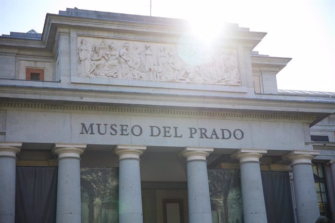 Archivo - Fachada del Museo del Prado, a 12 de abril de 2024, en Madrid (España). El Museo Nacional del Prado se encuentra entre los diez museos más concurridos del mundo el pasado año 2023, según The Art Newspaper, que, además, afirma que se han recupera