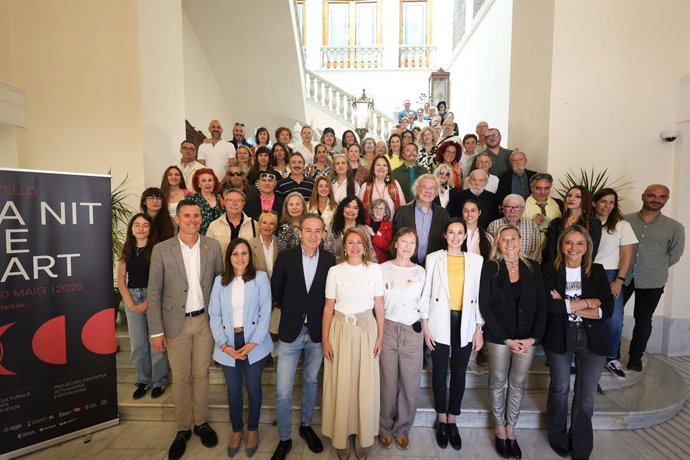 Instituciones y artistas han escenificado el pistoletazo de salida de La Nit de l'Art 2025