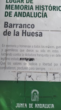 Cartel del Sendero de la Guerrilla Antifranquista en Sierra Morena.