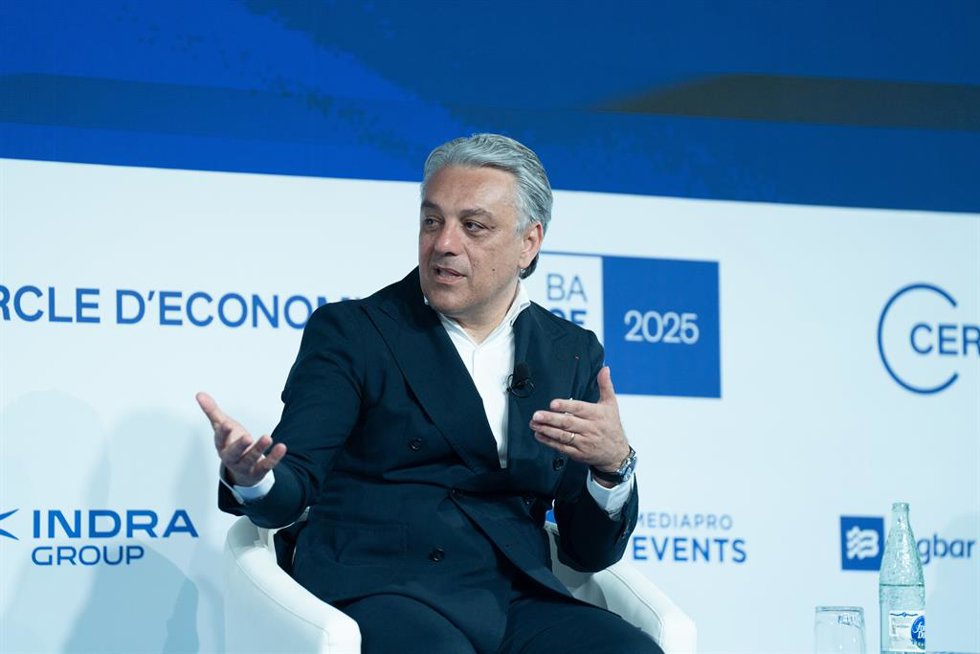 El consejero delegado de Grupo Renault, Luca de Meo, interviene durante la 40 Reunió Cercle d'Economia, en el Palau de Congresos de Cataluña, a 5 de mayo de 2025, en Madrid (España). La edición de este año se celebra entre hoy y miércoles, 7 de mayo, ba