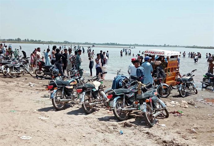 Archivo - Río Chenab a su paso por Pakistán (archivo)