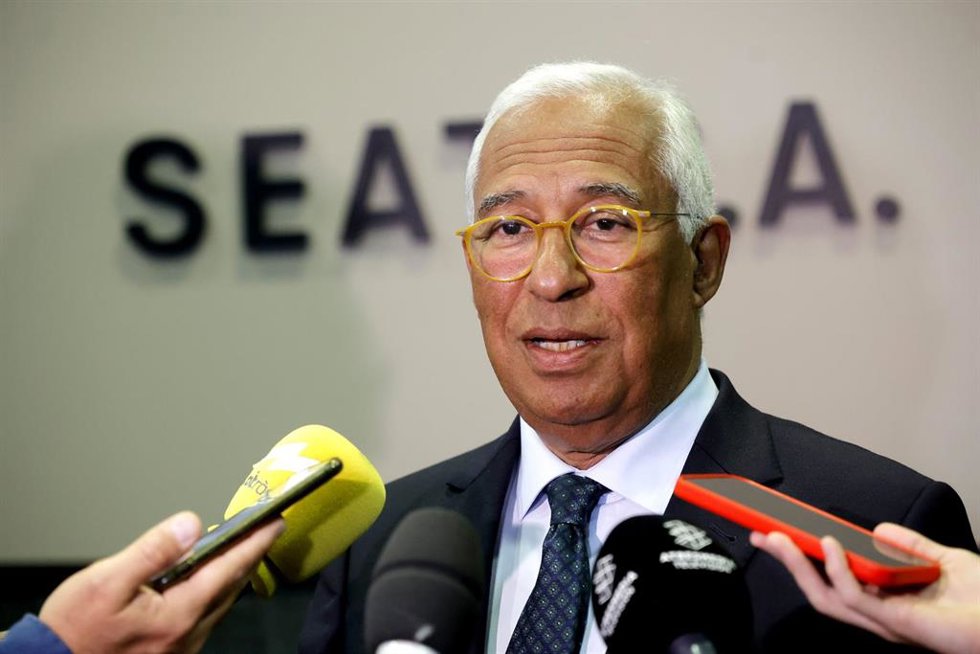 El presidente del Consejo Europeo, António Costa, en una atención a los medios tras su visita a la sede de Seat, en Martorell (Barcelona)