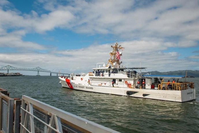 Archivo - Buque de la Guardia Costera de Estados Unidos cerca de San Diego