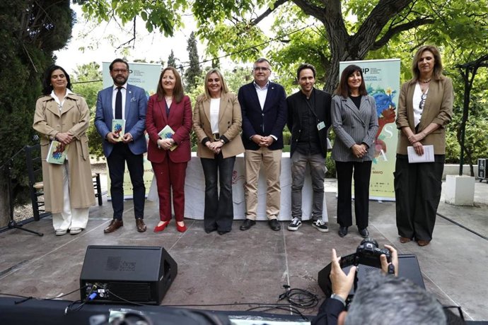 Inauguración del XXI Festival Internacional de Poesía de Granada, a la que ha asistido la alcaldesa de la ciudad, Marifrán Carazo