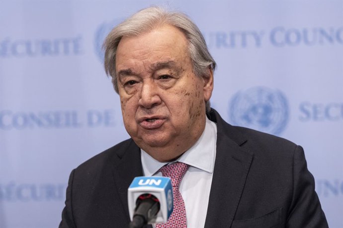 8 de abril de 2025, Nova York, Nova York, Estados Unidos: O Secretário-Geral Antonio Guterres faz comentários sobre a situação em Gaza na sede da ONU em Nova York