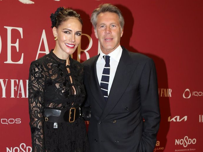 Adriana Abascal y el Principe Emanuele Filiberto de Saboya en la fiesta que celebra Vanity Fair en su caseta del Real para celebrar la noche de 'El Pescaíto'
