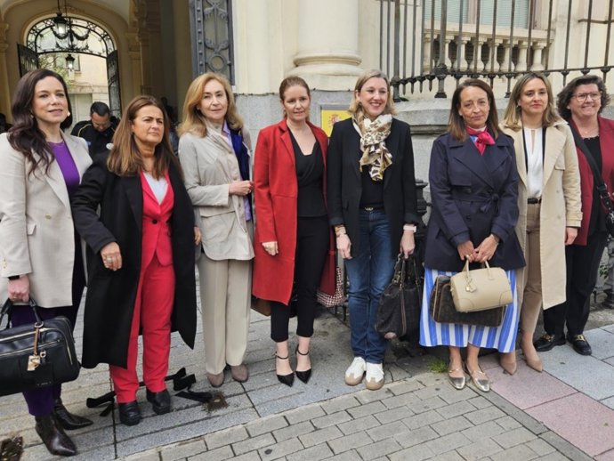 Consejeras autonómicas en la Sectorial de Infancia y Adolescencia.