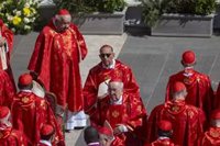 Seis cardenales españoles participarán desde mañana en el Cónclave que elegirá al nuevo Pontífice