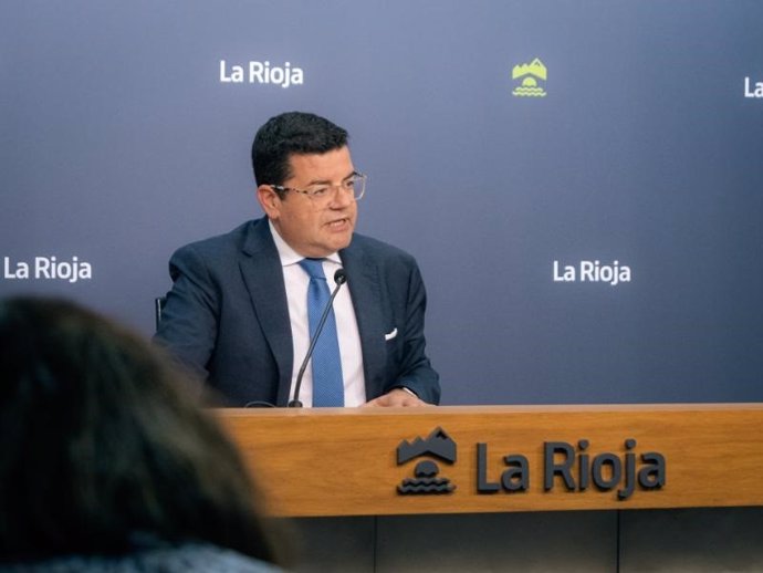 Archivo - El portavoz del Gobierno, Alfonso Domínguez