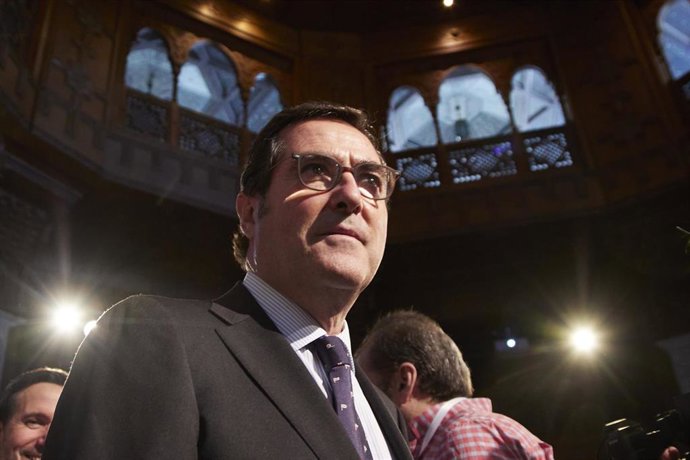 Archivo - El presidente de la CEOE, Antonio Garamendi