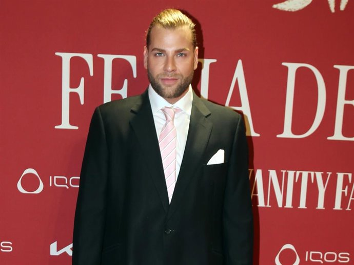 Eduardo Navarrete en la fiesta que celebra Vanity Fair en su caseta del Real para celebrar la noche de 'El Pescaíto' en la Feria de Abril