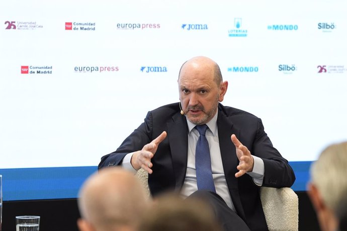 Rafael Louzan, President of Spanish Football Federation RFEF, during the Desayunos Deportivos Europa Press with Rafael Louzan, President of the RFEF, at Camilo Jose Cela University on May 06, 2025 in Milan, Italy.